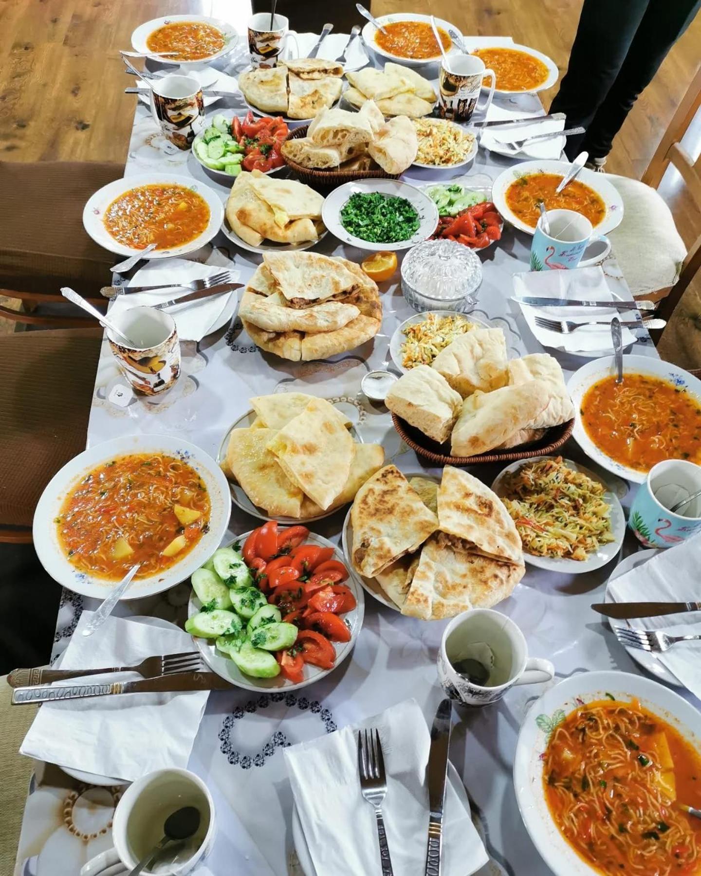אושגולי Guesthouse Miranda מראה חיצוני תמונה